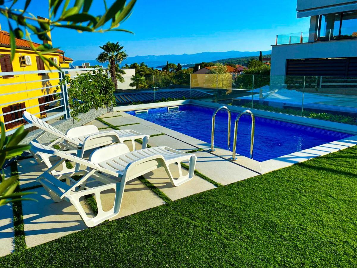 Villa Mirno More Apartments Malinska Exterior photo