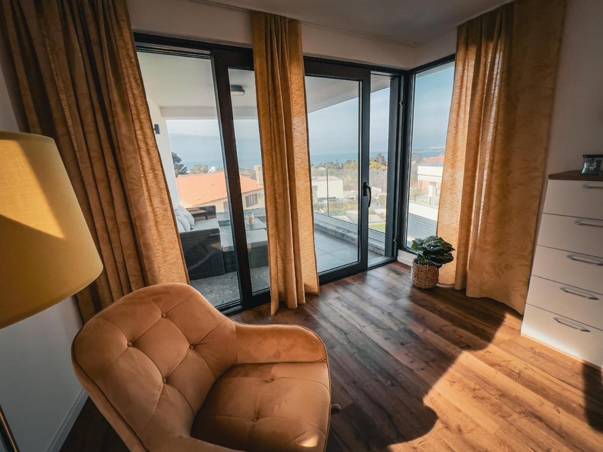 Villa Mirno More Apartments Malinska Exterior photo